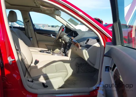 2012 Mercedes-Benz C 250 Sport from USA, damaged, VIN WDDGF4HB9CR205025